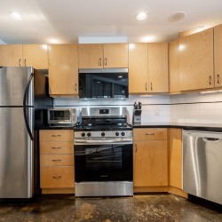 Photo 12 at 917 Station Street, False Creek Flats (Strathcona), Vancouver East Photo 12 at 917 Station Street, False Creek Flats (Strathcona), Vancouver East